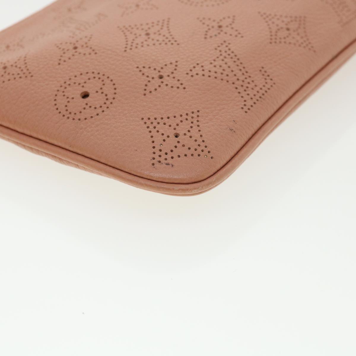 LOUIS VUITTON Monogram Mahina Selene PM Pouch Coral pink M94212 LV ar8085B