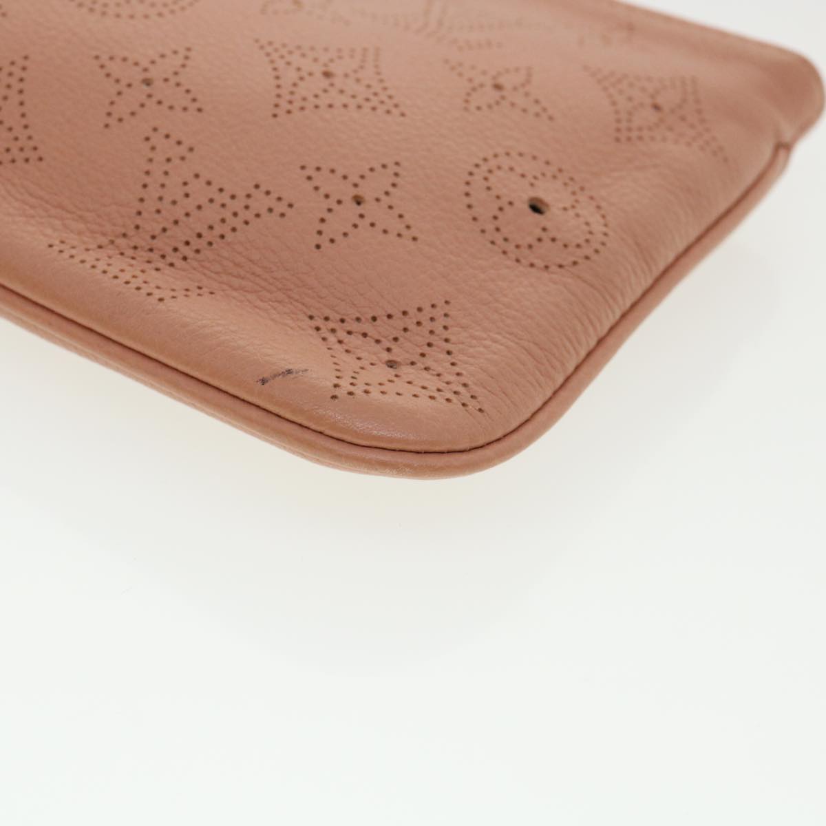 LOUIS VUITTON Monogram Mahina Selene PM Pouch Coral pink M94212 LV ar8085B