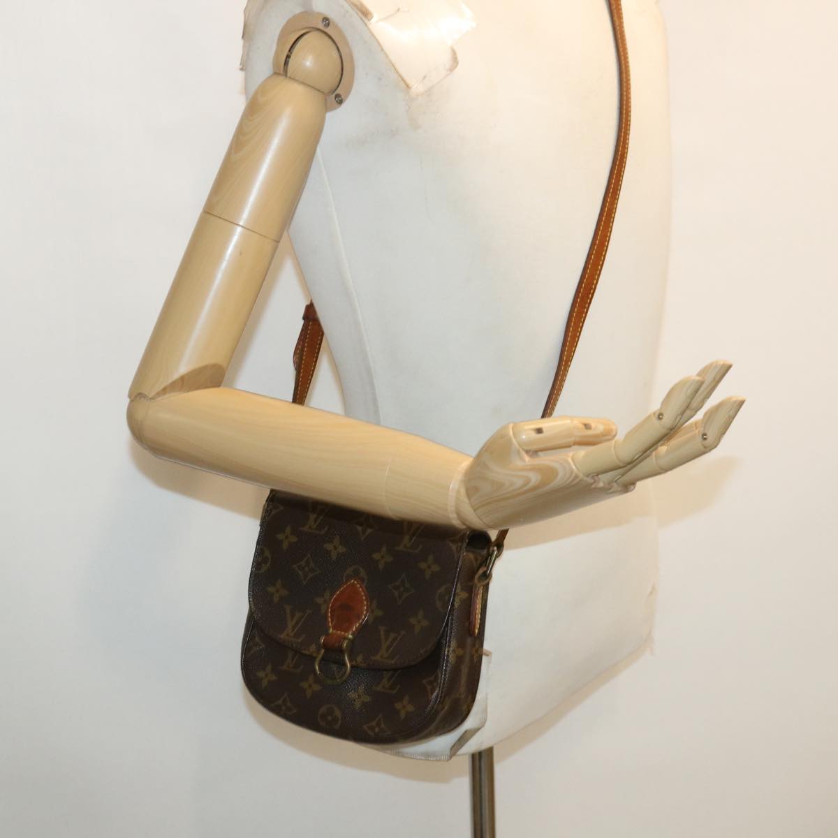 LOUIS VUITTON Monogram Saint Cloud PM Shoulder Bag M51244 LV ar8701