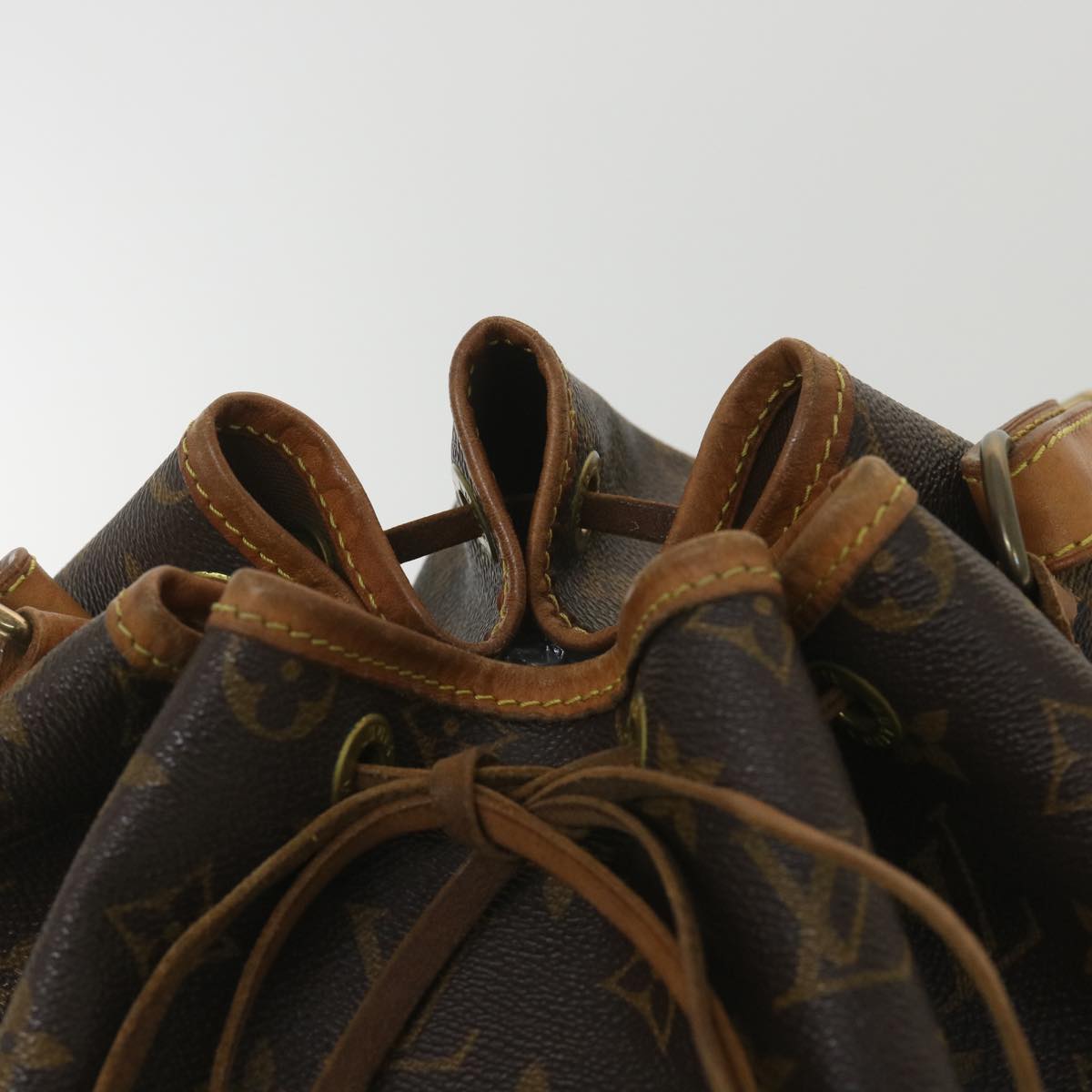 LOUIS VUITTON Monogram Noe Shoulder Bag M42224 LV ar9005