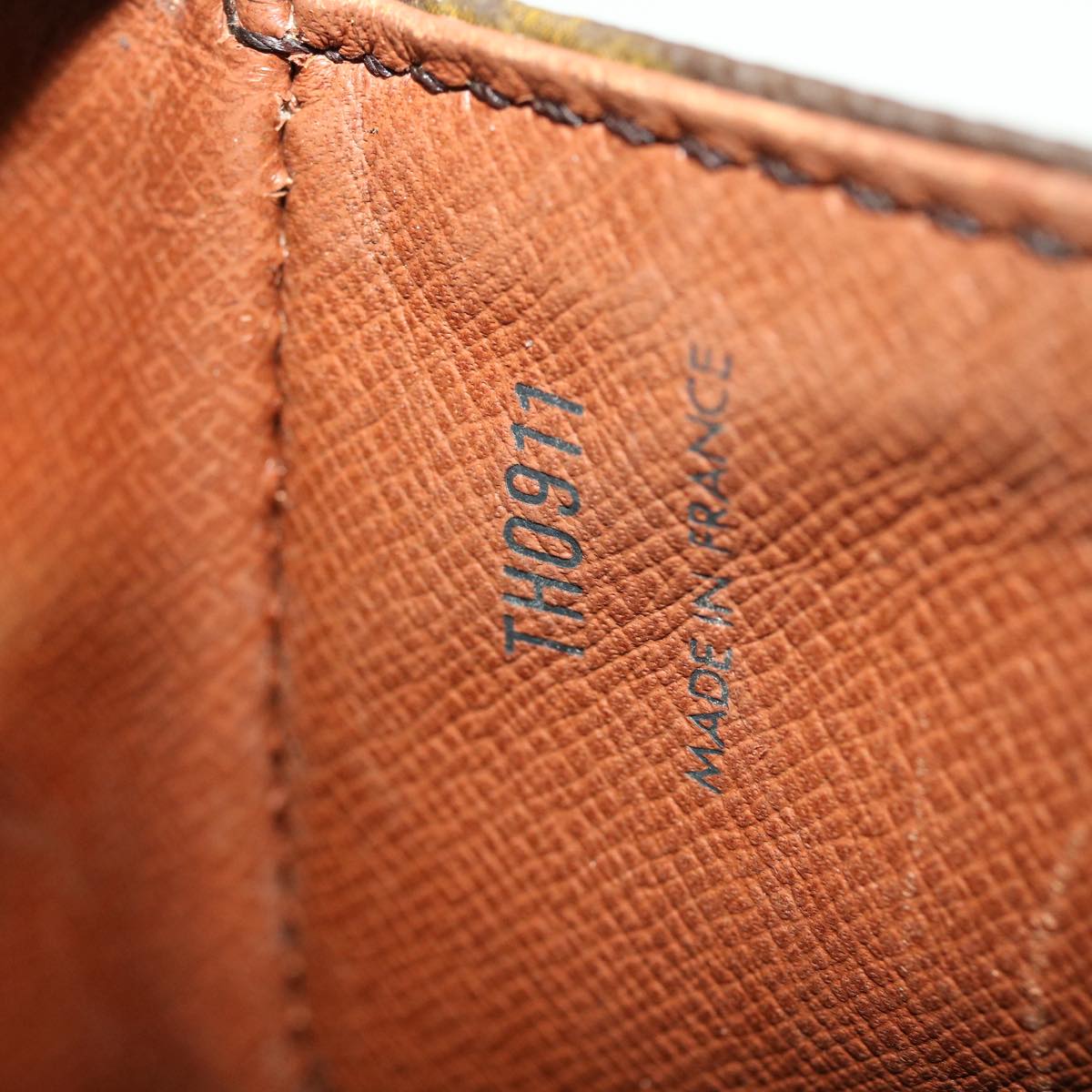 LOUIS VUITTON Monogram Saint Cloud GM Shoulder Bag M51242 LV ar9592