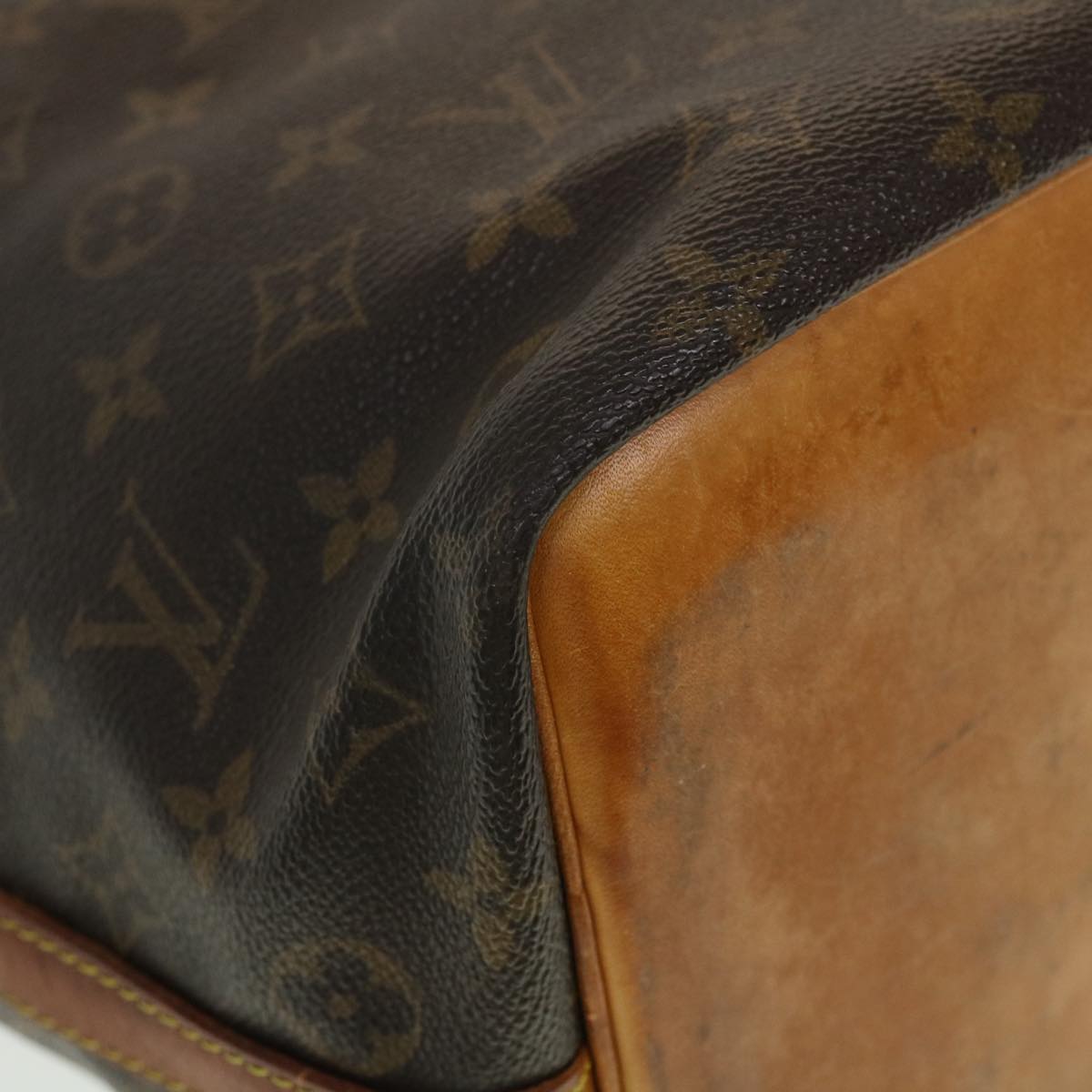 LOUIS VUITTON Monogram Petit Noe Shoulder Bag M42226 LV ar9608