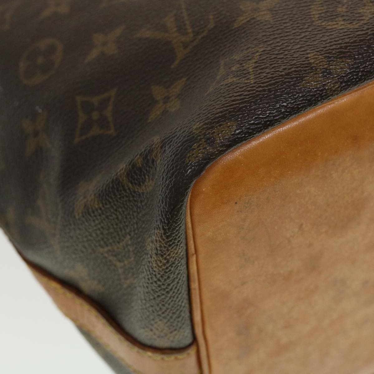 LOUIS VUITTON Monogram Petit Noe Shoulder Bag M42226 LV ar9608