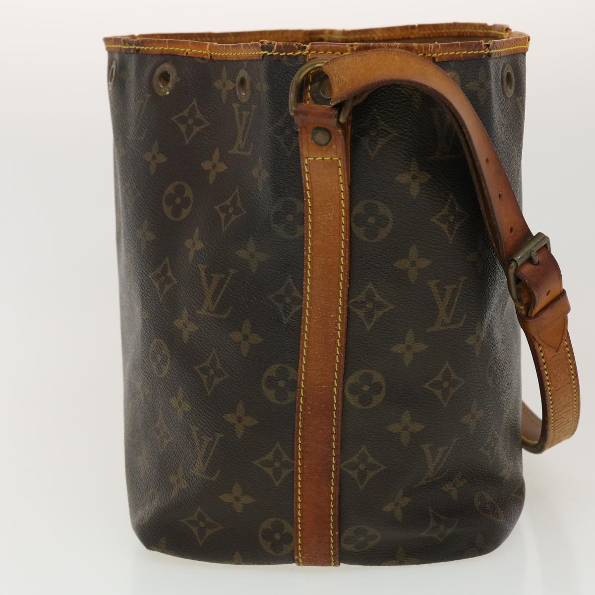 LOUIS VUITTON Monogram Petit Noe Shoulder Bag M42226 LV ar9608