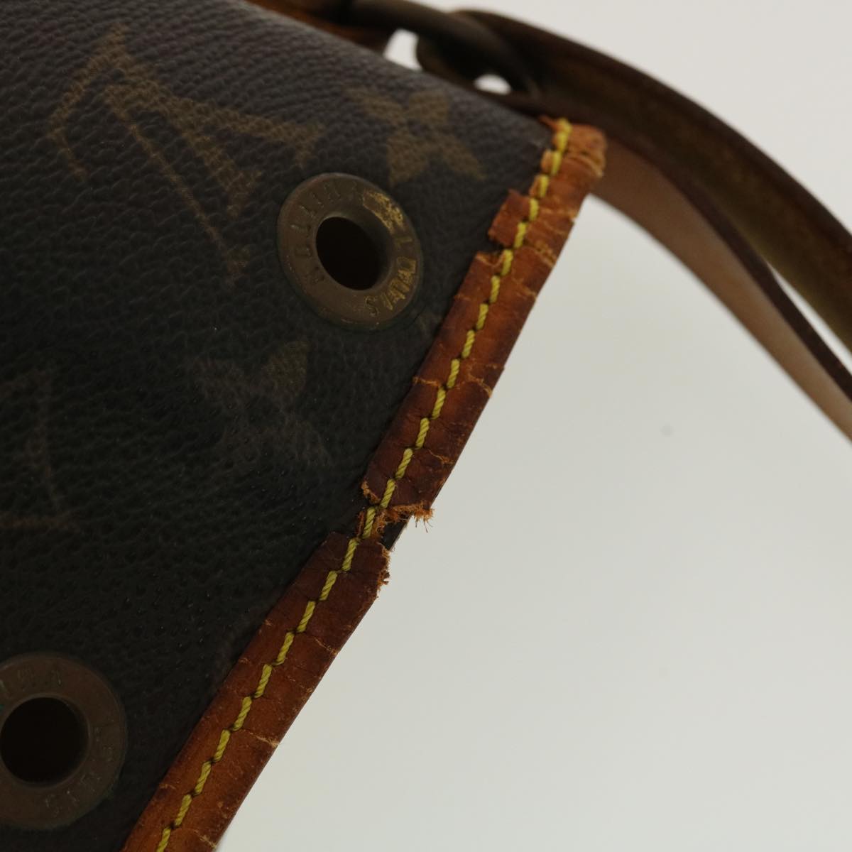 LOUIS VUITTON Monogram Petit Noe Shoulder Bag M42226 LV ar9608