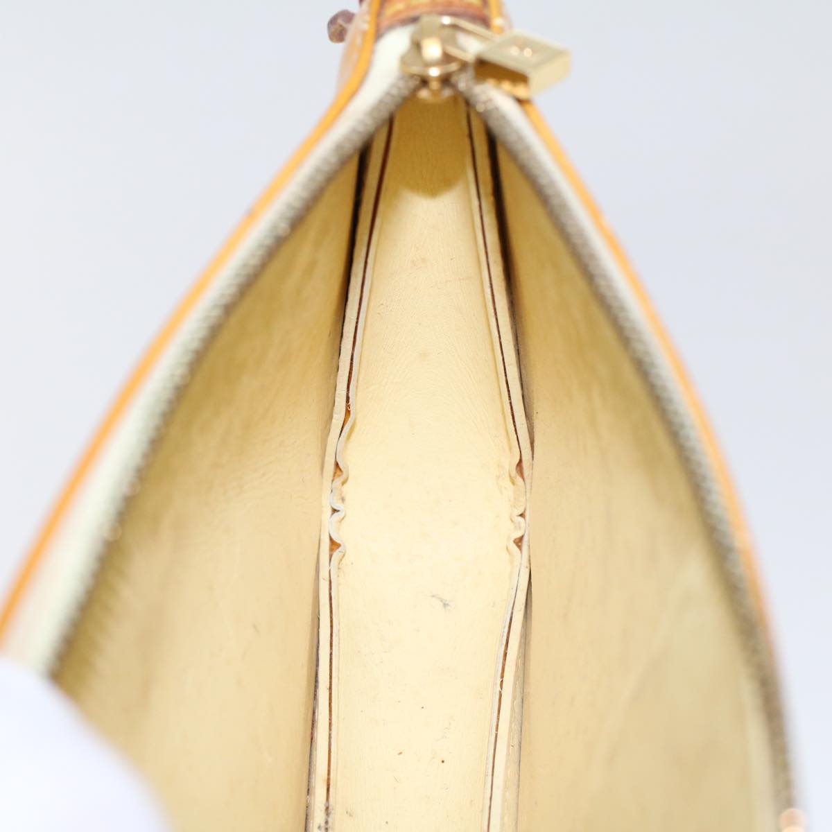 LOUIS VUITTON Vernis Lexington Accessory Pouch Lime Yellow M91058 ar9649B