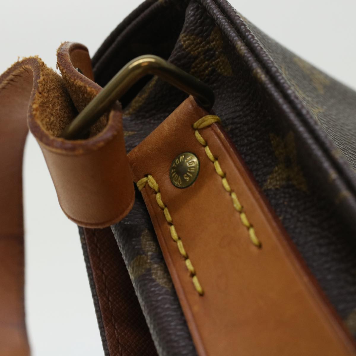 LOUIS VUITTON Monogram Cartouchiere MM Shoulder Bag M51253 LV ar9650B