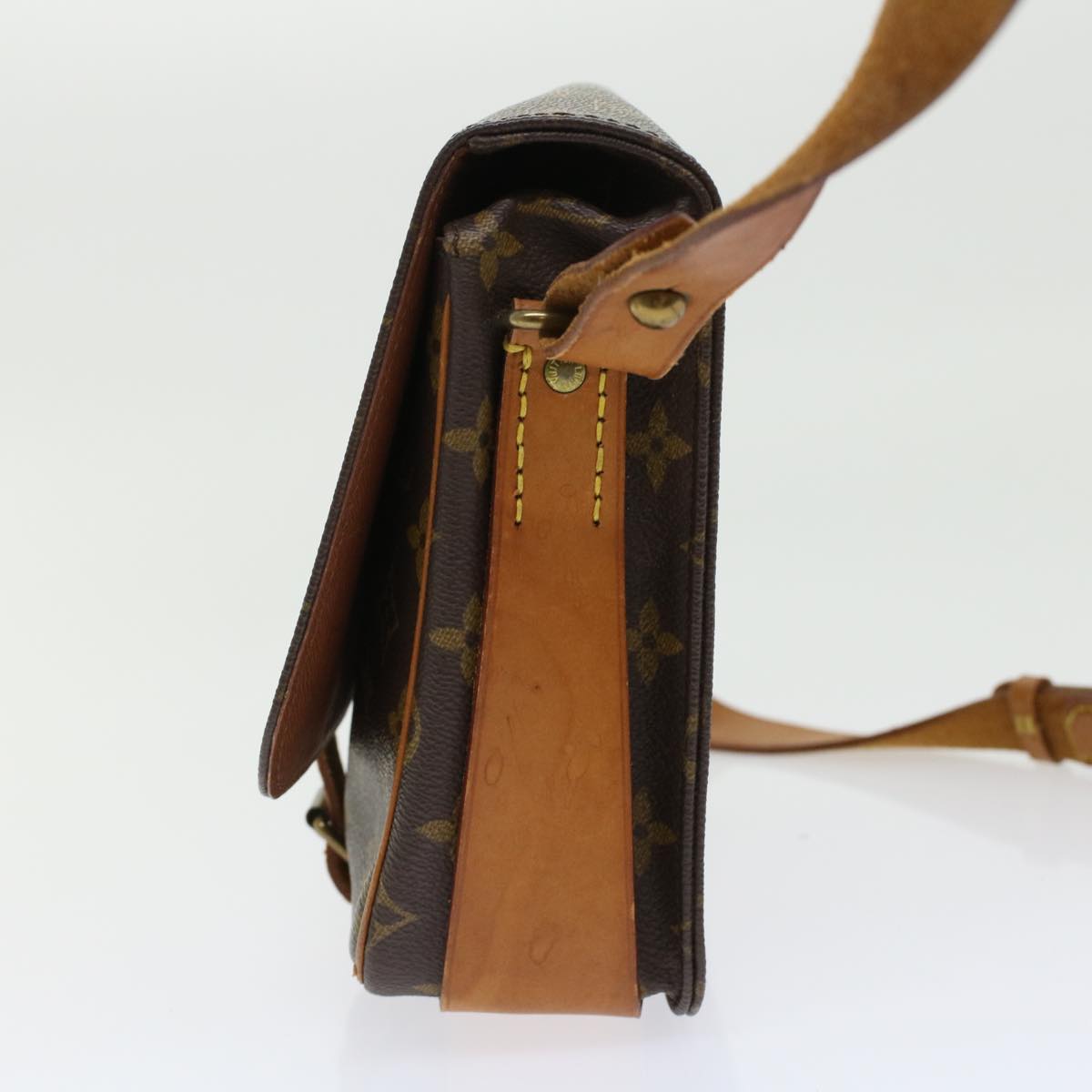 LOUIS VUITTON Monogram Cartouchiere MM Shoulder Bag M51253 LV ar9650B