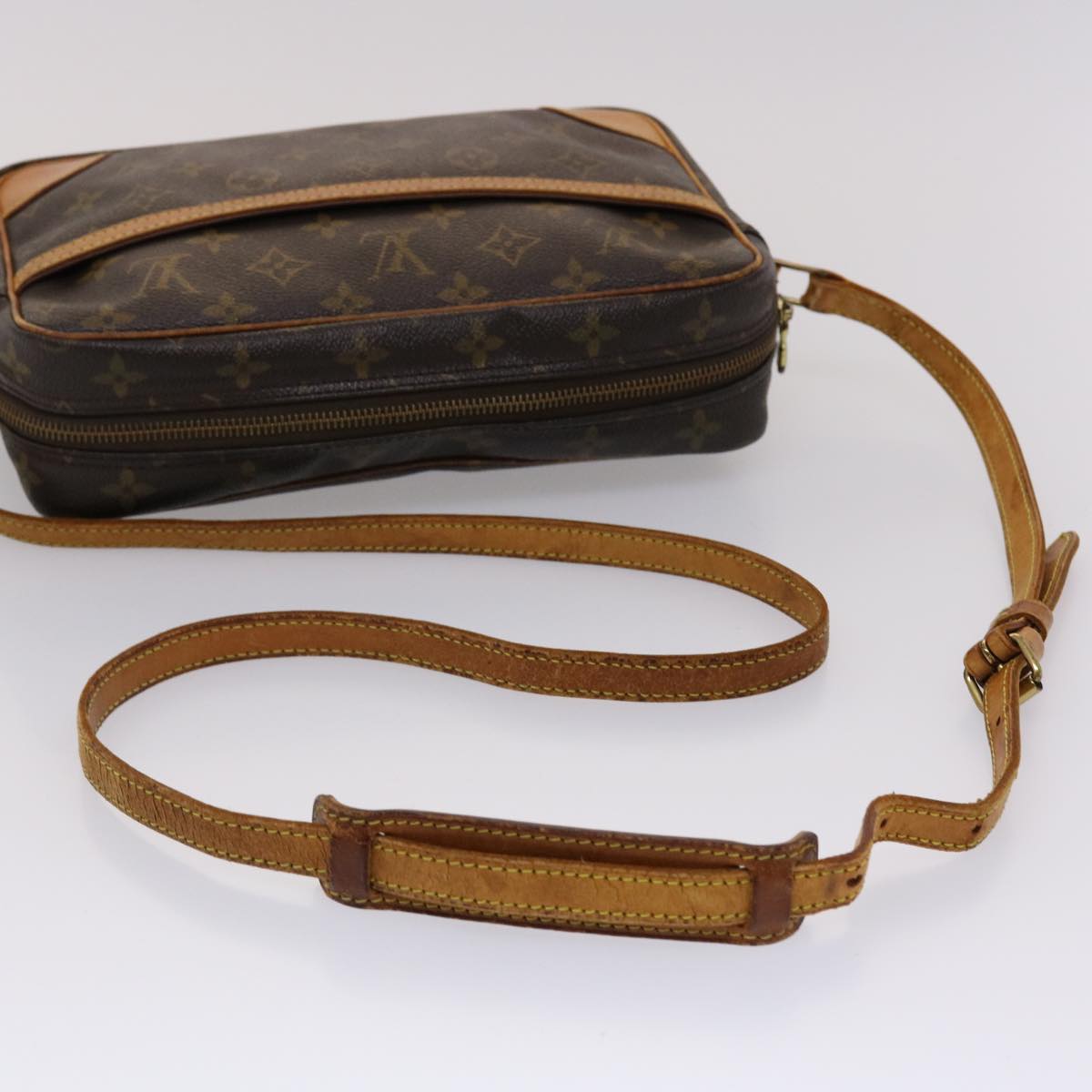 LOUIS VUITTON Monogram Trocadero 27 Shoulder Bag M51274 LV ar9667B