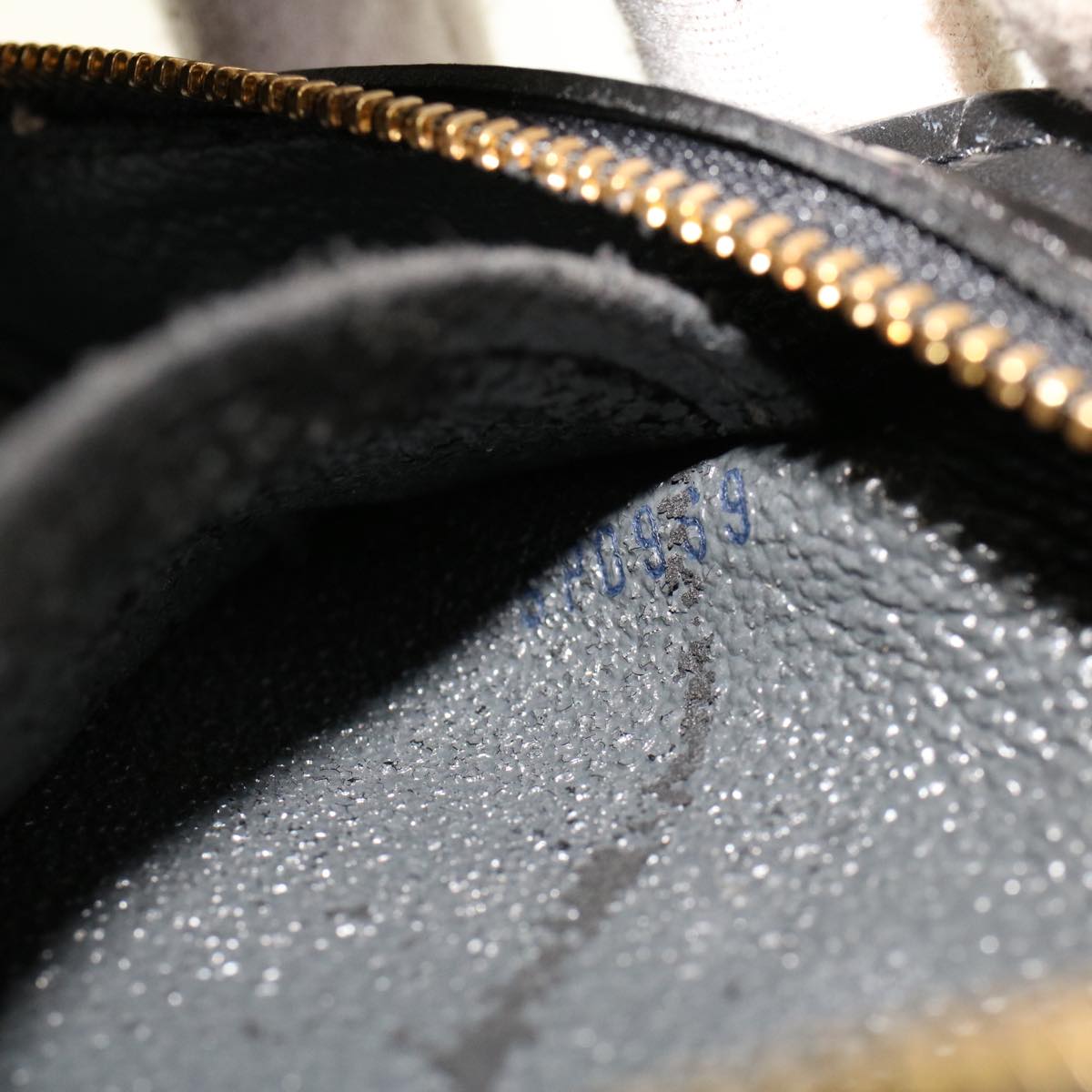 LOUIS VUITTON Epi Dauphine PM Pouch Black M48442 LV ar9682B