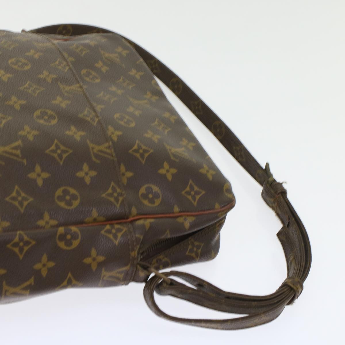 LOUIS VUITTON Monogram Marceau Shoulder Bag No.70 LV ar9689B