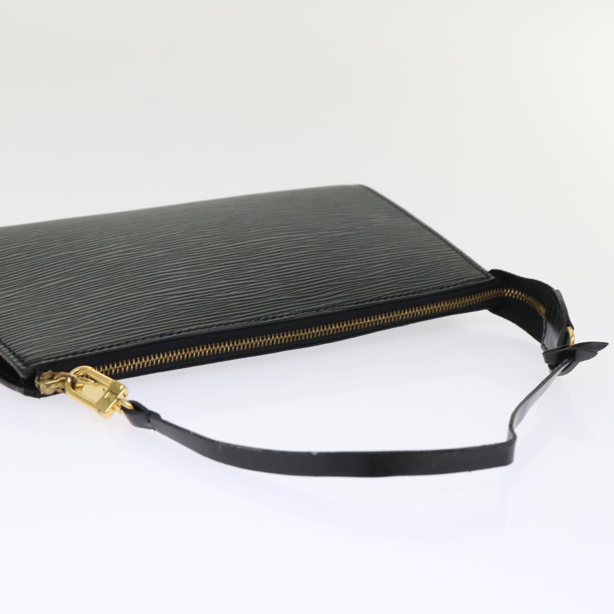 LOUIS VUITTON Epi Pochette Accessoires Pouch Black M52982 LV ar9725B