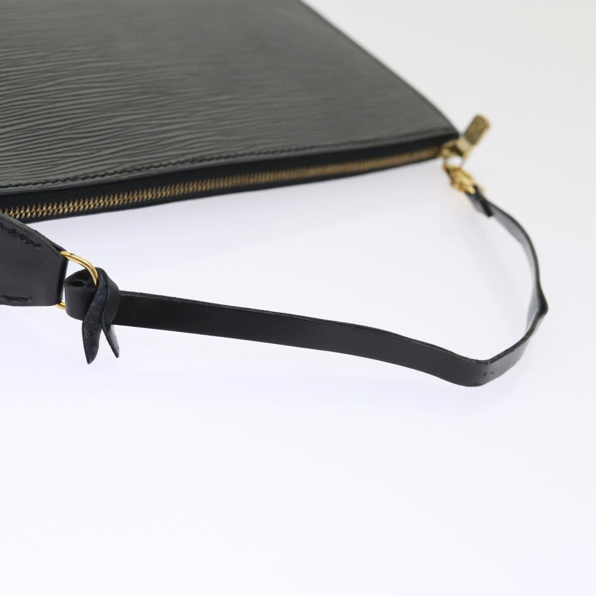 LOUIS VUITTON Epi Pochette Accessoires Pouch Black M52982 LV ar9725B