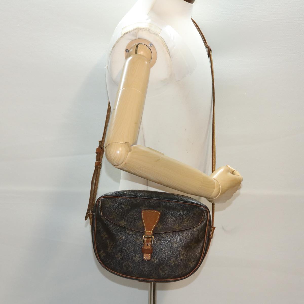 LOUIS VUITTON Monogram Jeune Fille MM Shoulder Bag M51226 LV ar9750
