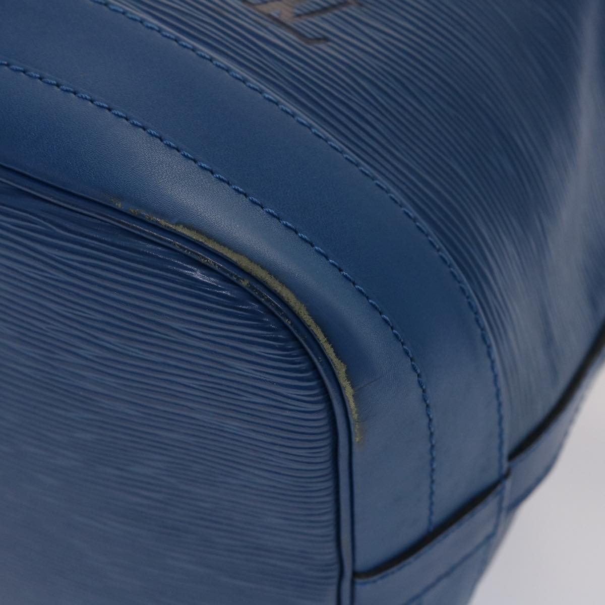 LOUIS VUITTON Epi Noe Shoulder Bag Blue M44005 LV ar9752