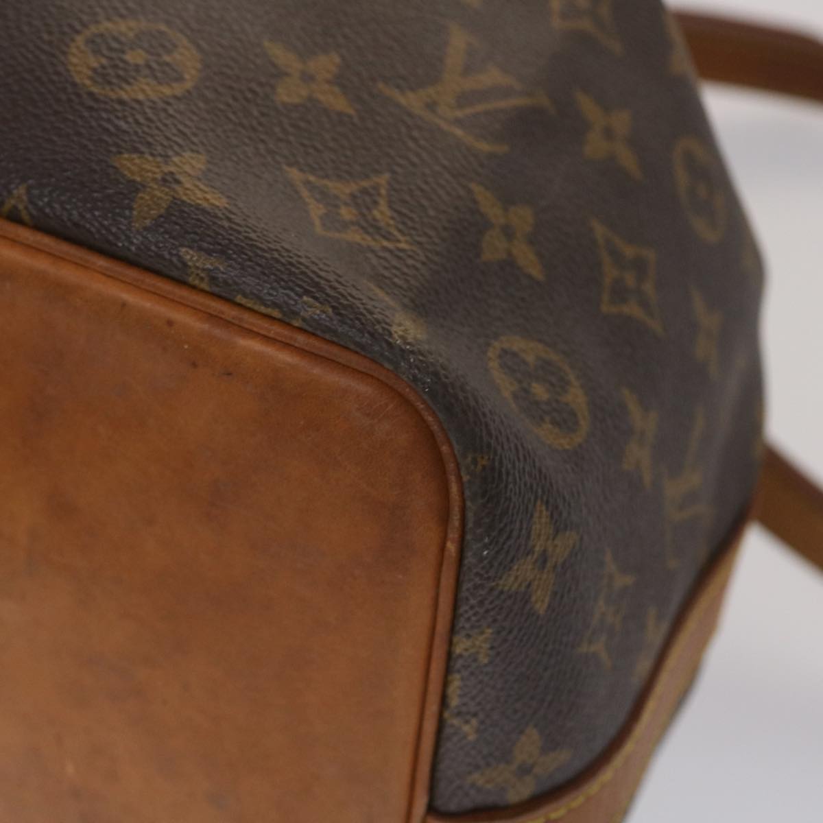LOUIS VUITTON Monogram Petit Noe Shoulder Bag M42226 LV ar9765