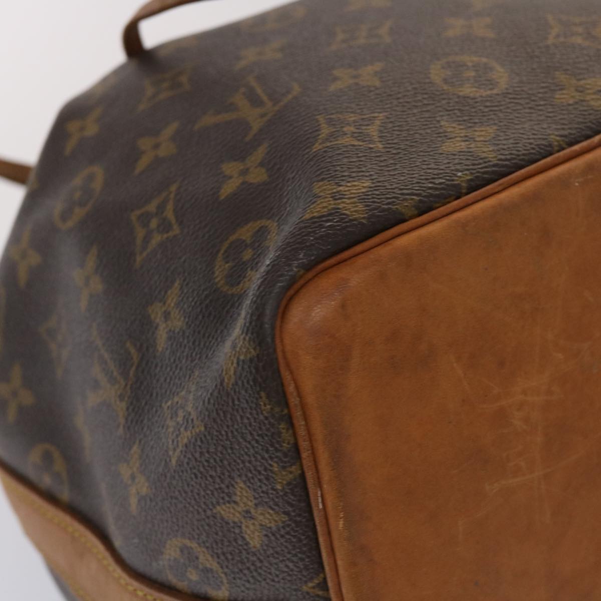 LOUIS VUITTON Monogram Petit Noe Shoulder Bag M42226 LV ar9765