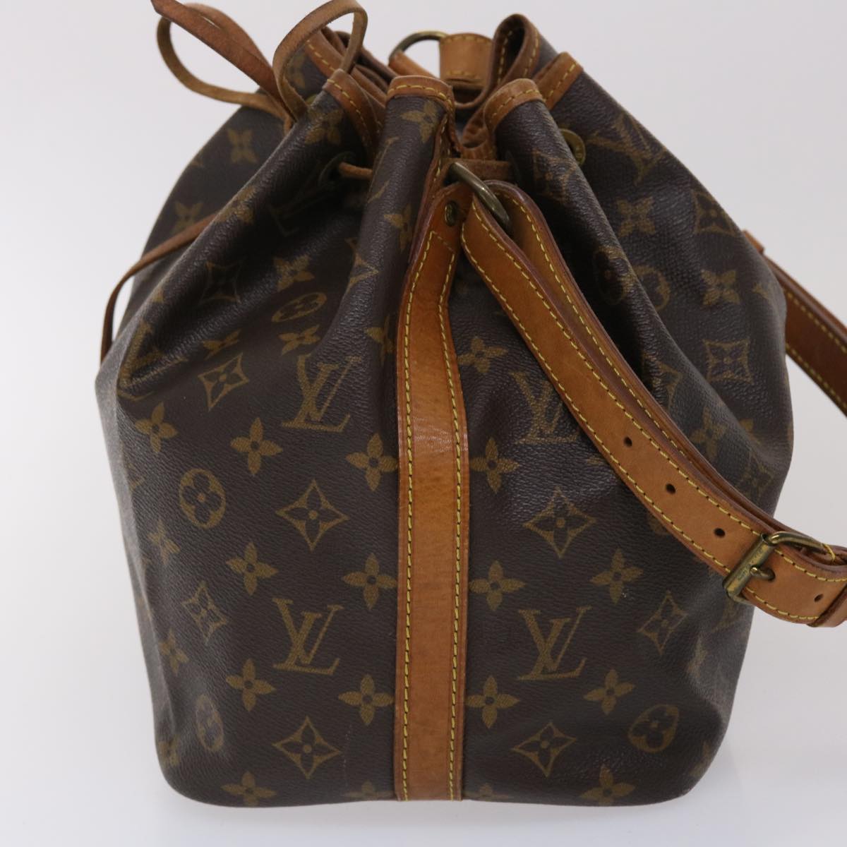 LOUIS VUITTON Monogram Petit Noe Shoulder Bag M42226 LV ar9765