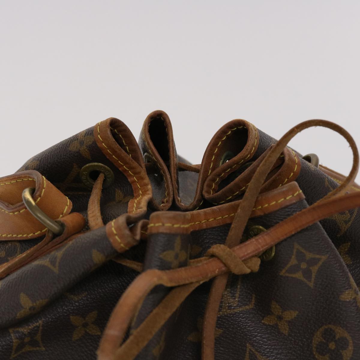 LOUIS VUITTON Monogram Petit Noe Shoulder Bag M42226 LV ar9765