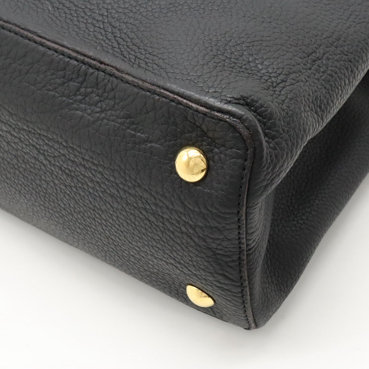 LOUIS VUITTON Louis Vuitton Capsine MM Handbag  Leather Black Black Gold  M48864