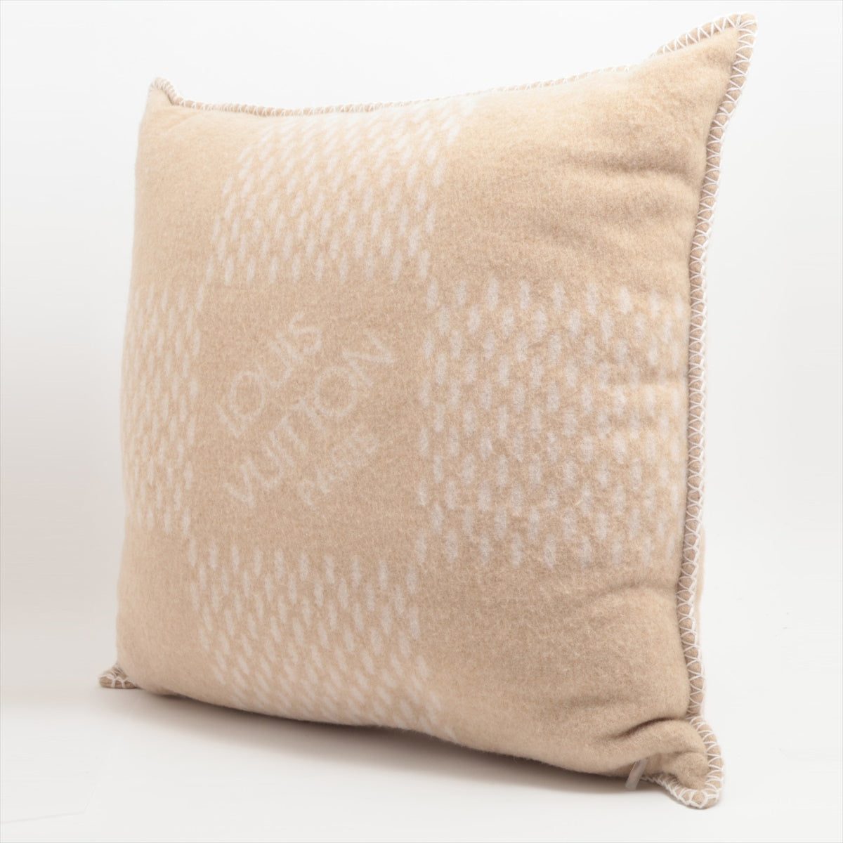 Louis Vuitton AB2282 Cashmere Pillow Beige M96541