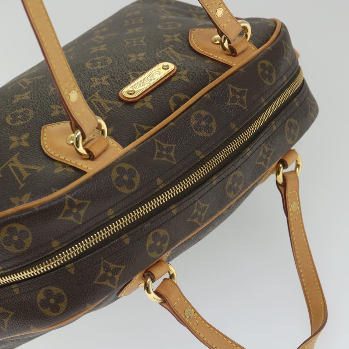 Louis Vuitton Montorgueil  Canvas Shoulder Bag ()