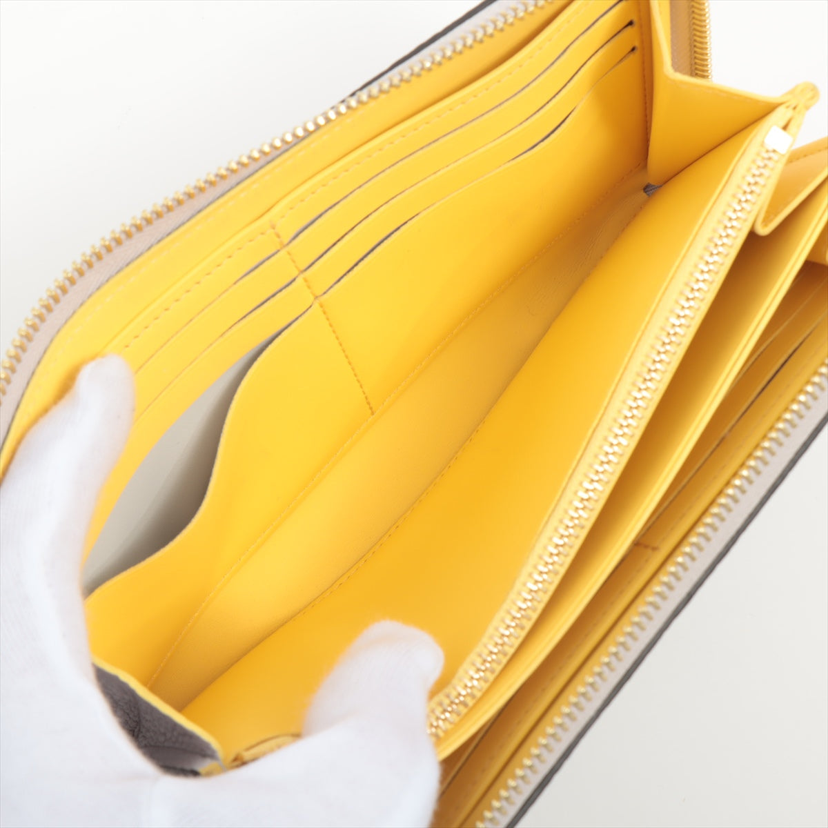Louis Vuitton  Portfolio Comet   Gr Dale