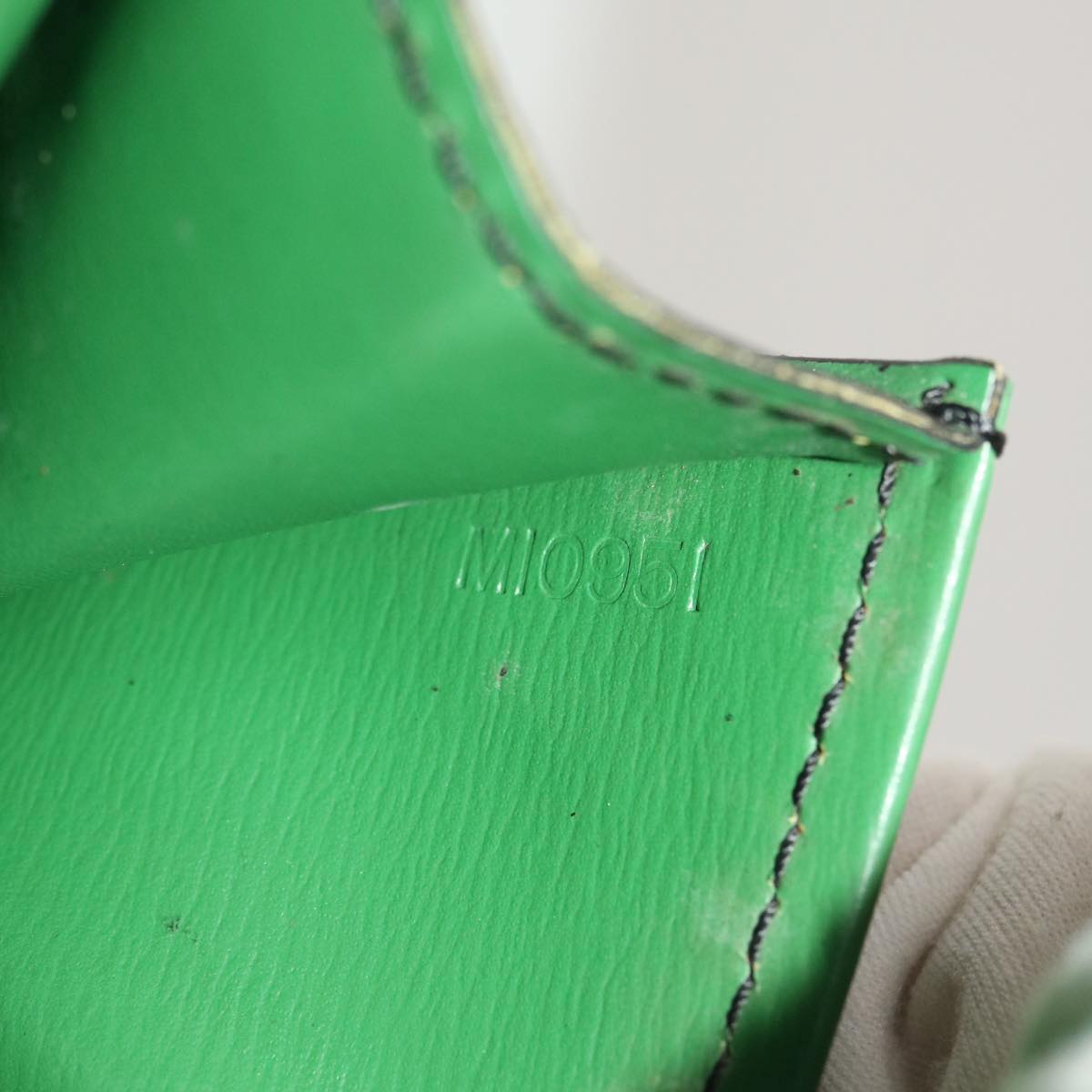 LOUIS VUITTON Epi Document Case Clutch Bag Green LV B262
