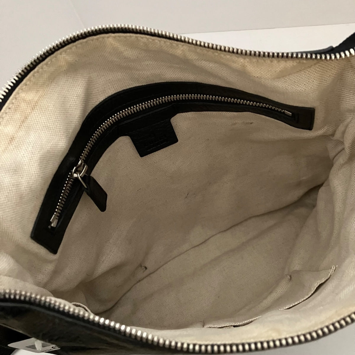 Luxury Gucci Trending 2025 Interlocking G  Leather Shoulder Bag ()