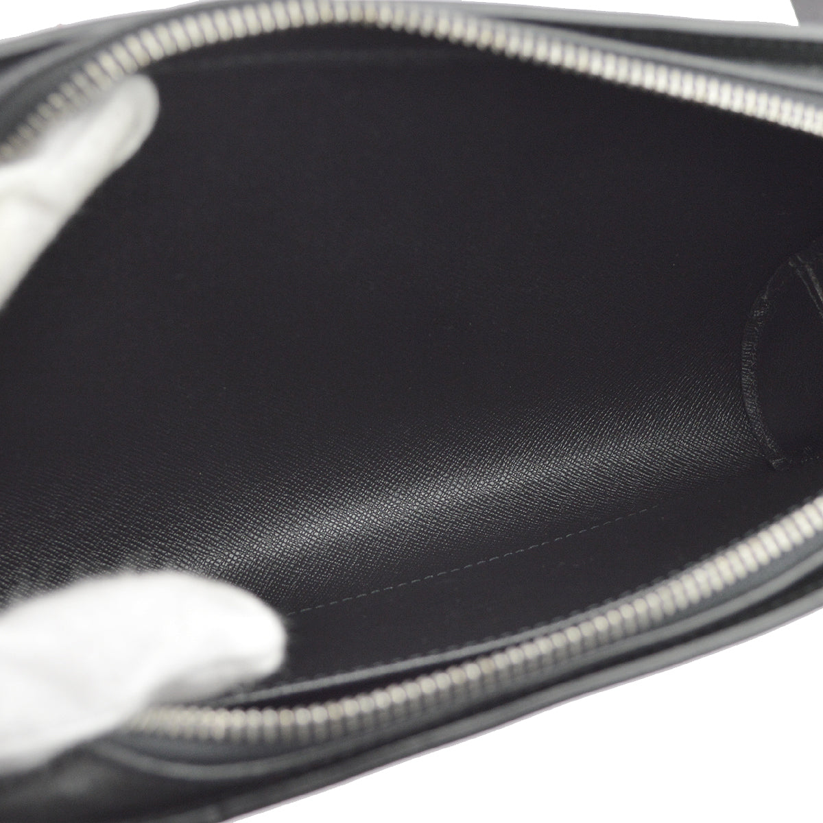 Louis Vuitton Black Taiga Baikal Clutch Handbag M30182