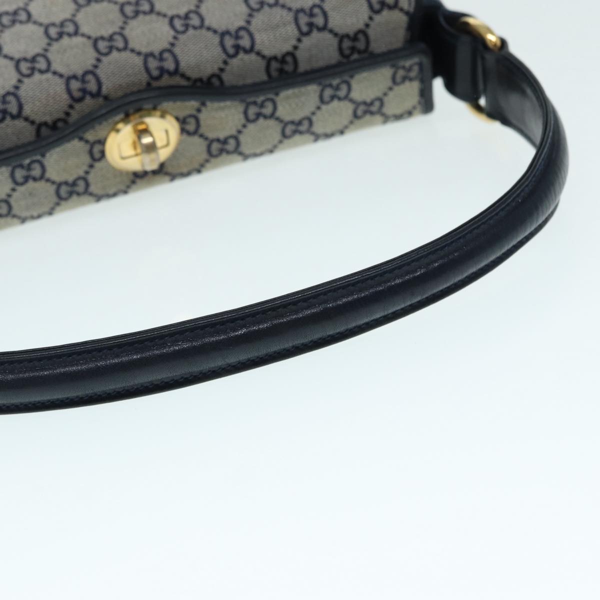Gucci Gg Canvas  Canvas Handbag ()