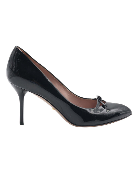 Luxury Gucci Trending 2025 Thin Ribbon Vamp Pointed High Heels in Black Patent Leather