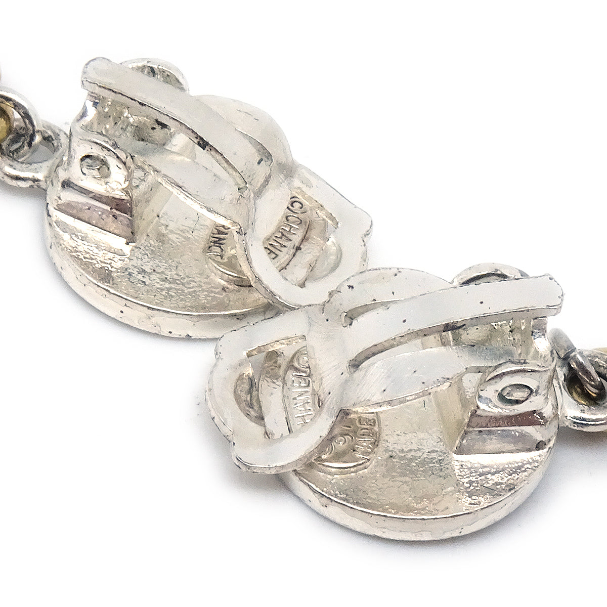 Luxury Chanel 1997 Medallion Dangle Earrings Clip-On