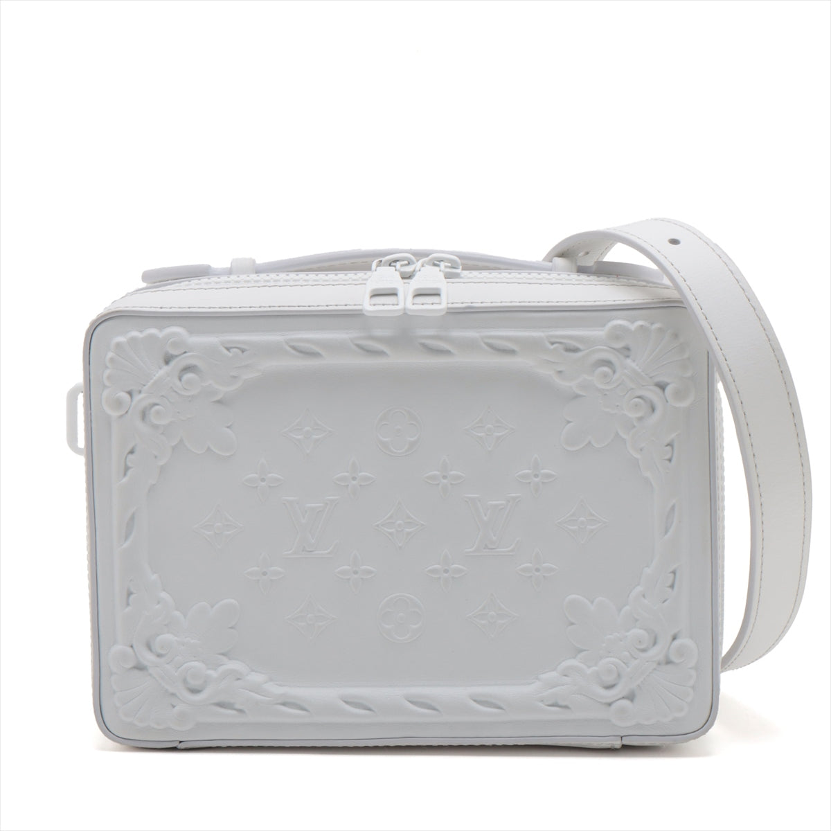 Louis Vuitton LV Ownement Handle St Trucks M21833