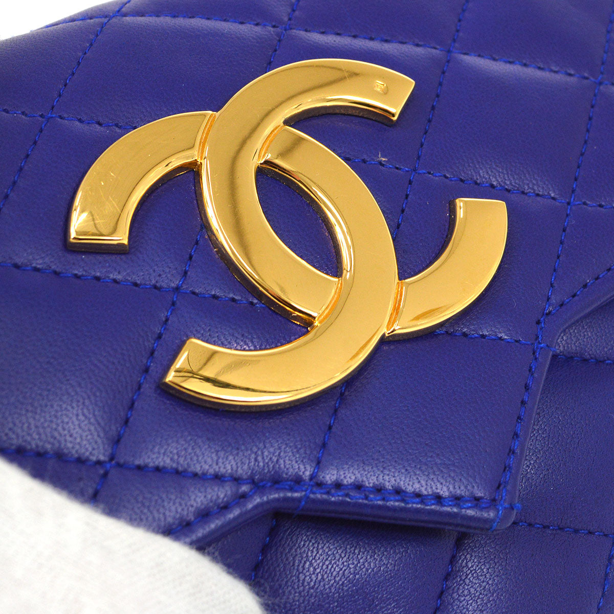 Luxury Chanel 1989-1991 Blue Lambskin Pointed Flap Mini