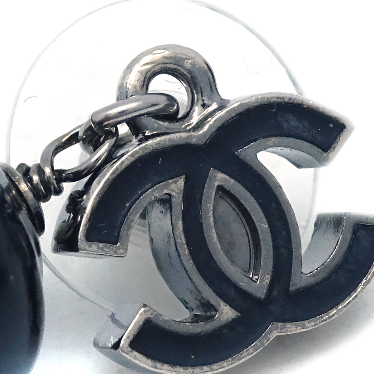 Luxury Chanel Piercing Dangle Earrings Black 10C