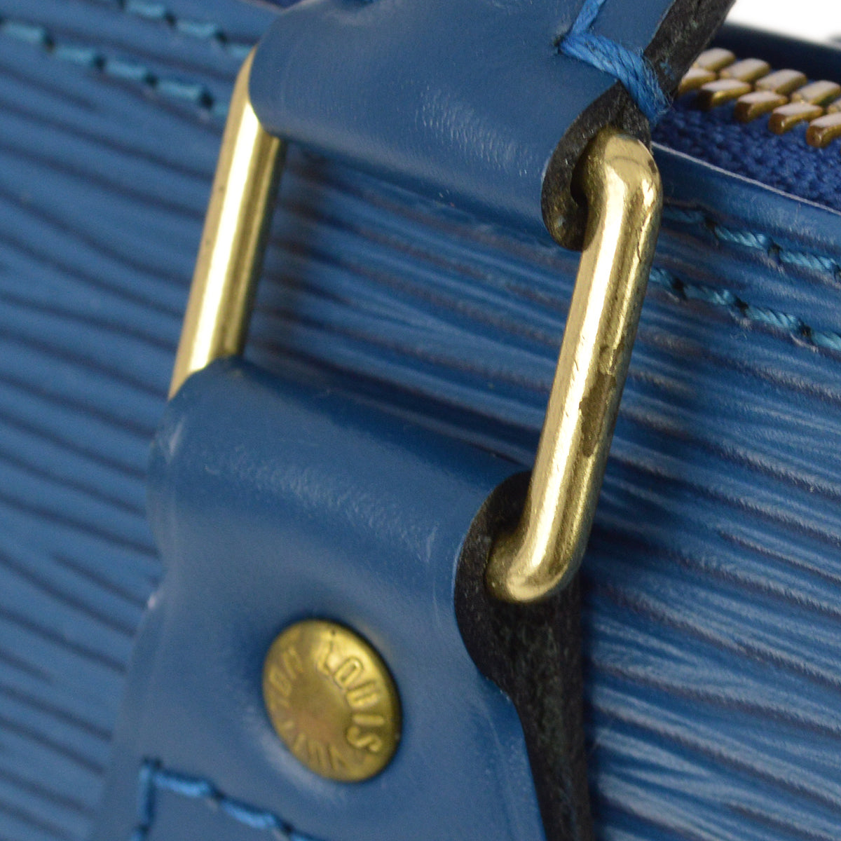 Louis Vuitton 1997 Blue Alma Handbag Epi M52145