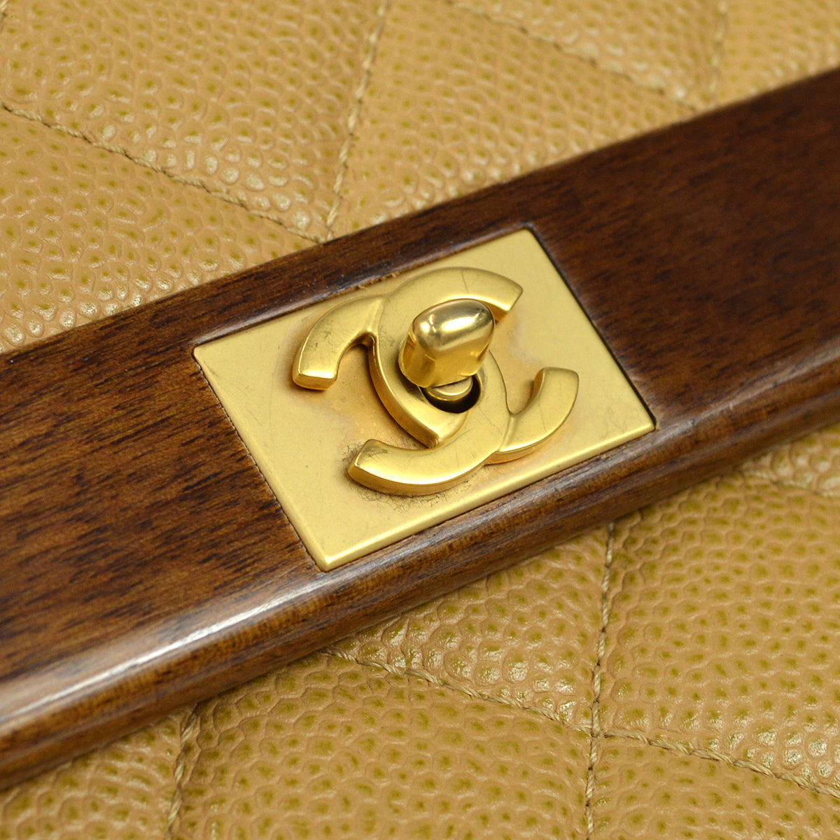 Luxury Chanel * 2003-2004 Wood Detailed Strait Flap Small Beige Caviar