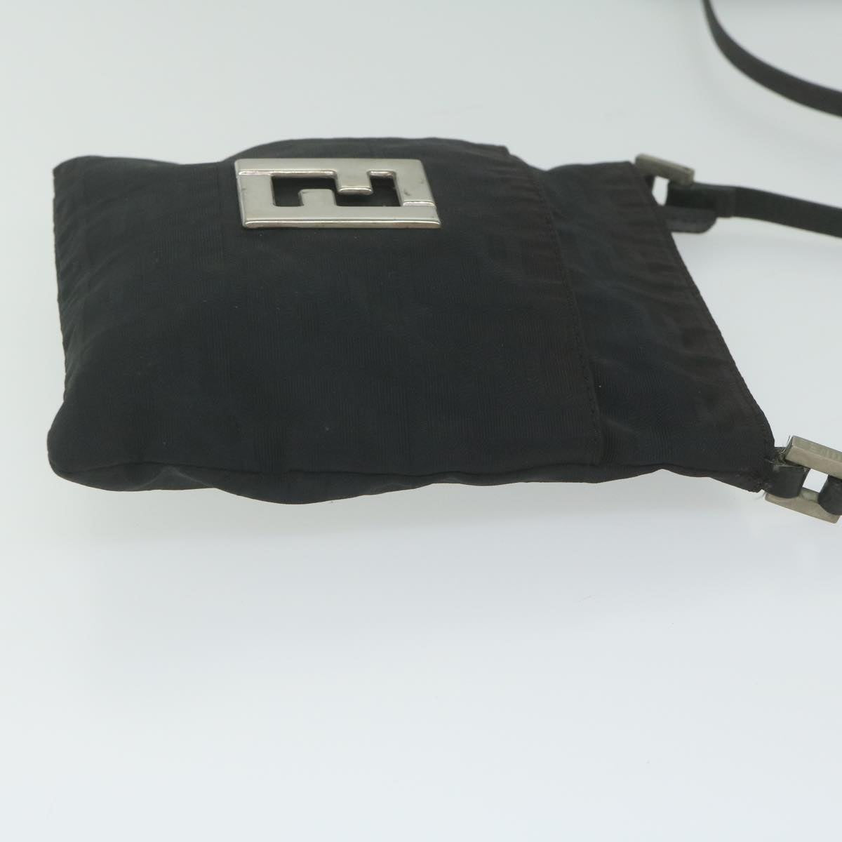 Luxury FendiZucca Canvas Shoulder Bag Blackbs10962