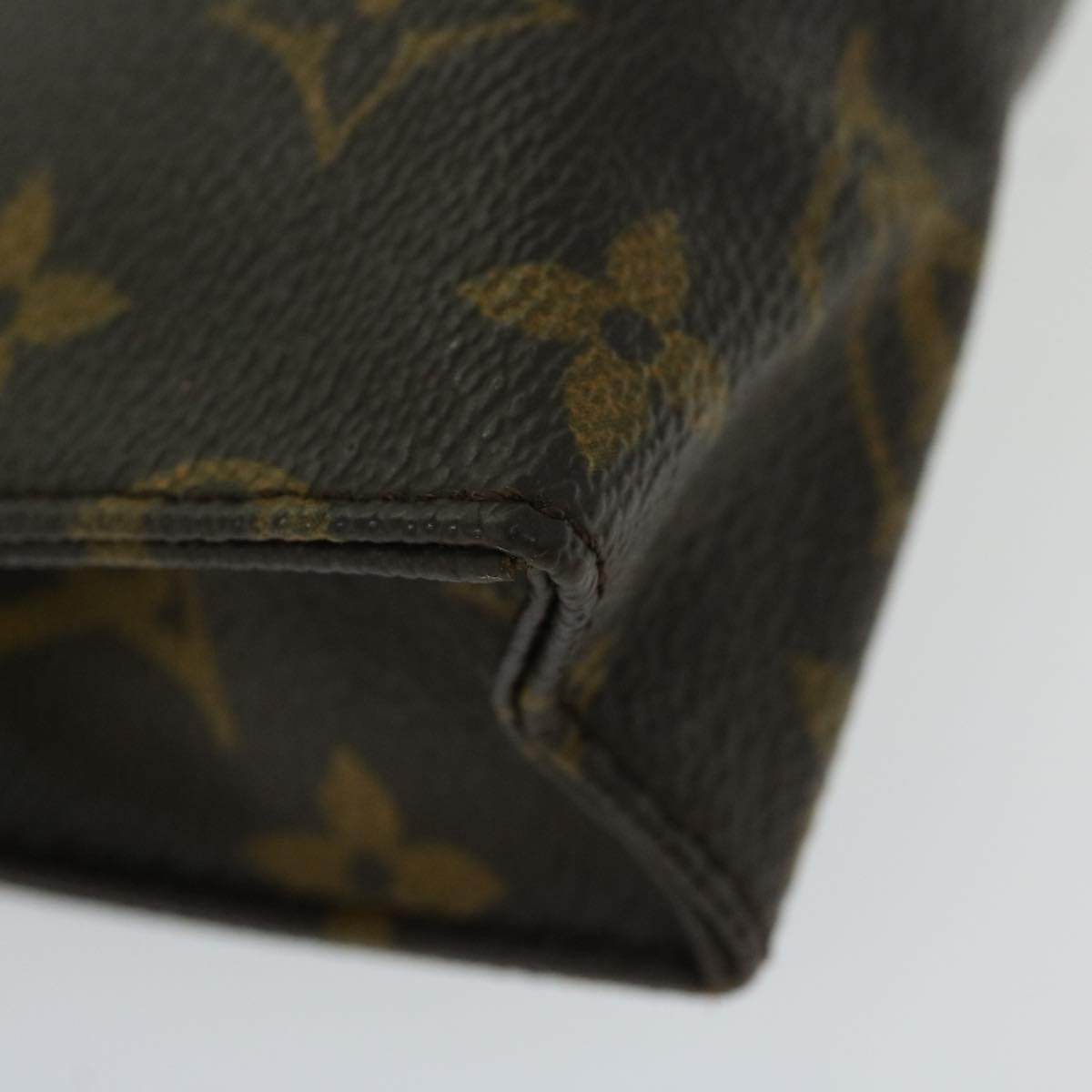 LOUIS VUITTON Monogram Poche Toilette 15 Pouch M47546 LV bs12073