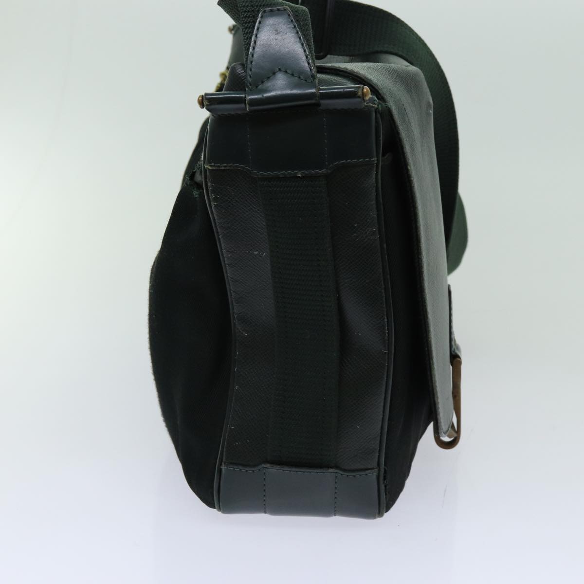 LOUIS VUITTON Taiga Leather Delsous Shoulder Bag Epicea M30164 LV bs12595