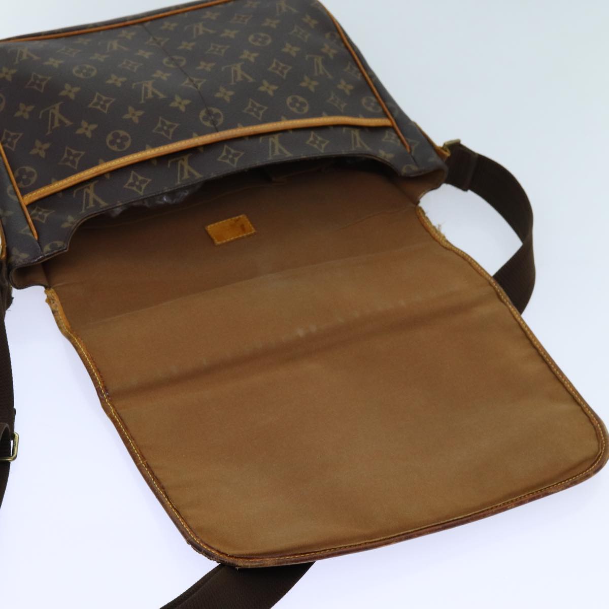 LOUIS VUITTON Monogram Messenger Bosphore GM Shoulder Bag M40105 LV bs13106