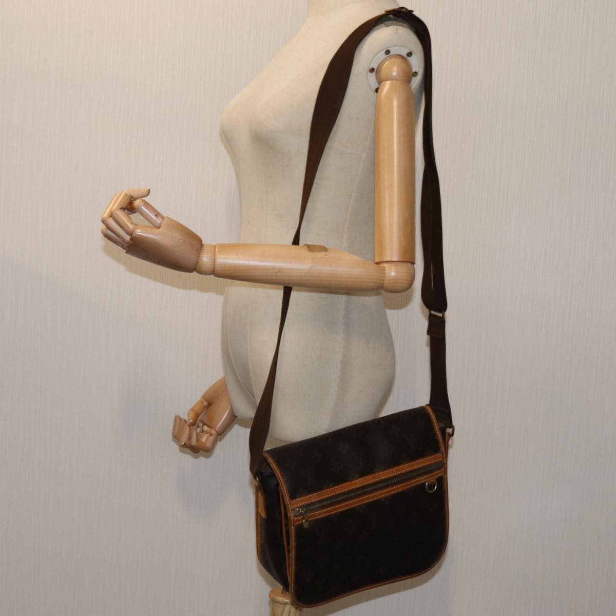 LOUIS VUITTON Monogram Messenger Bosphore PM Shoulder Bag M40106 LV bs13280
