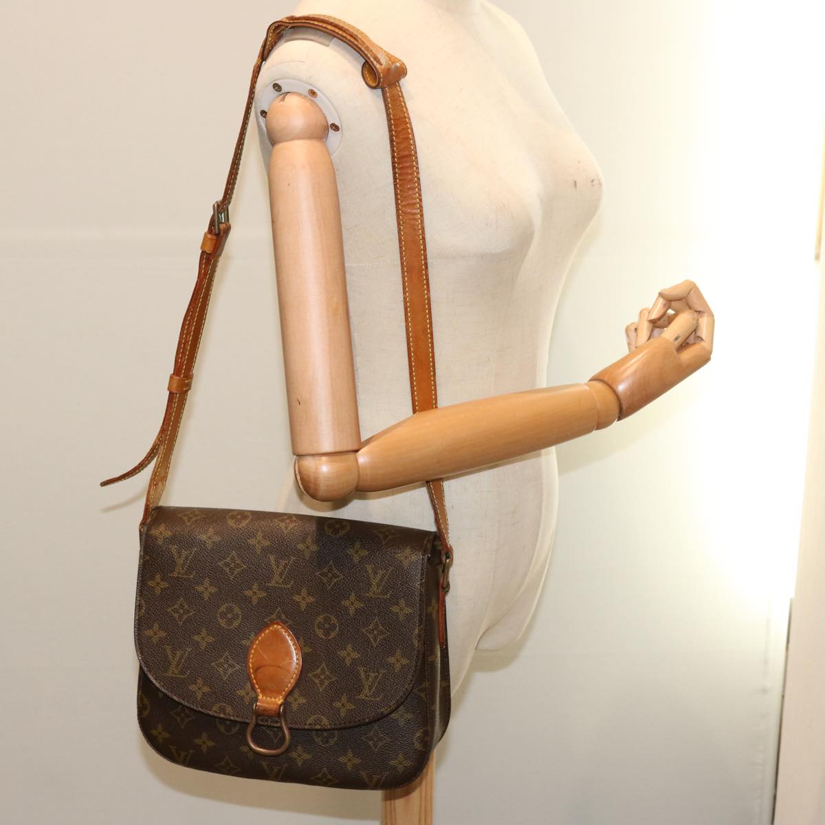 LOUIS VUITTON Monogram Saint Cloud GM Shoulder Bag Vintage M51242 bs13477