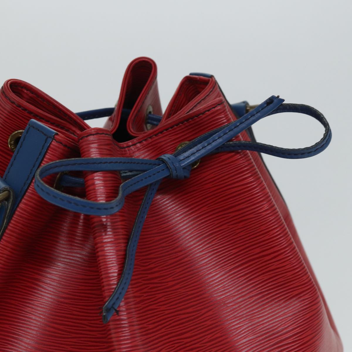 LOUIS VUITTON Epi Noe Shoulder Bag Bicolor Red Blue M44084 LV bs13511