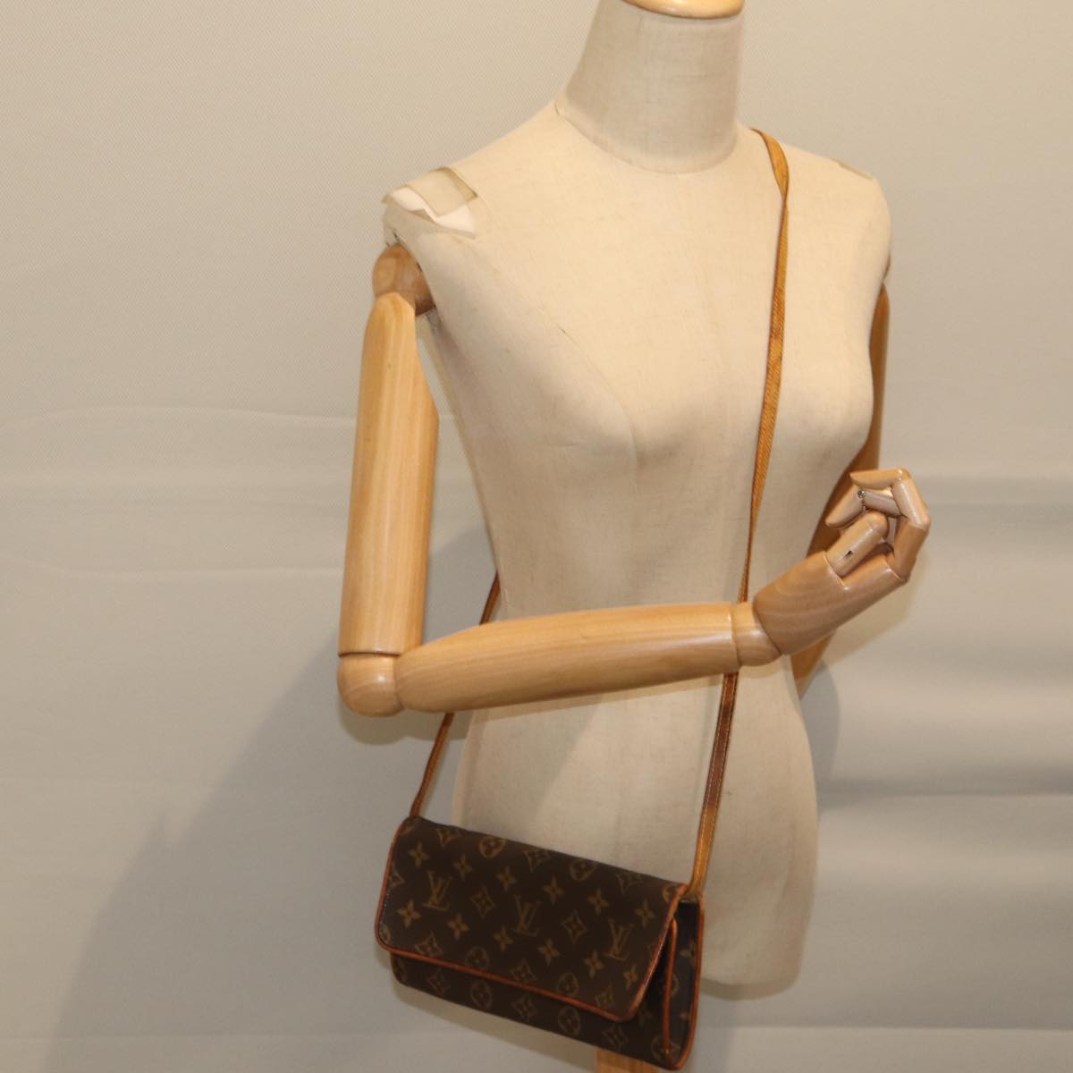 LOUIS VUITTON Monogram Pochette Twin GM Shoulder Bag M51852 LV bs13535