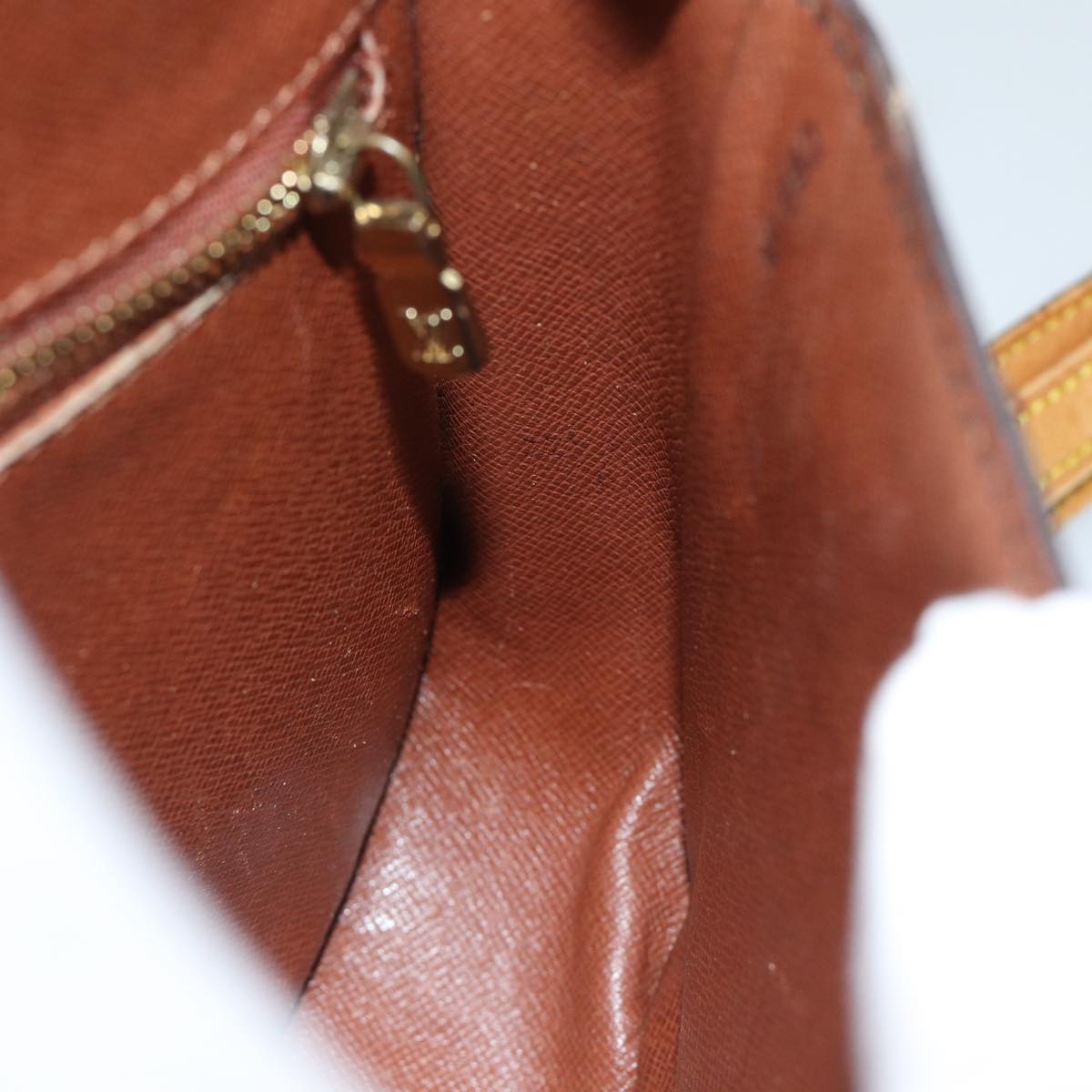 LOUIS VUITTON Monogram Saint Cloud MM Shoulder Bag M51243 LV bs13549