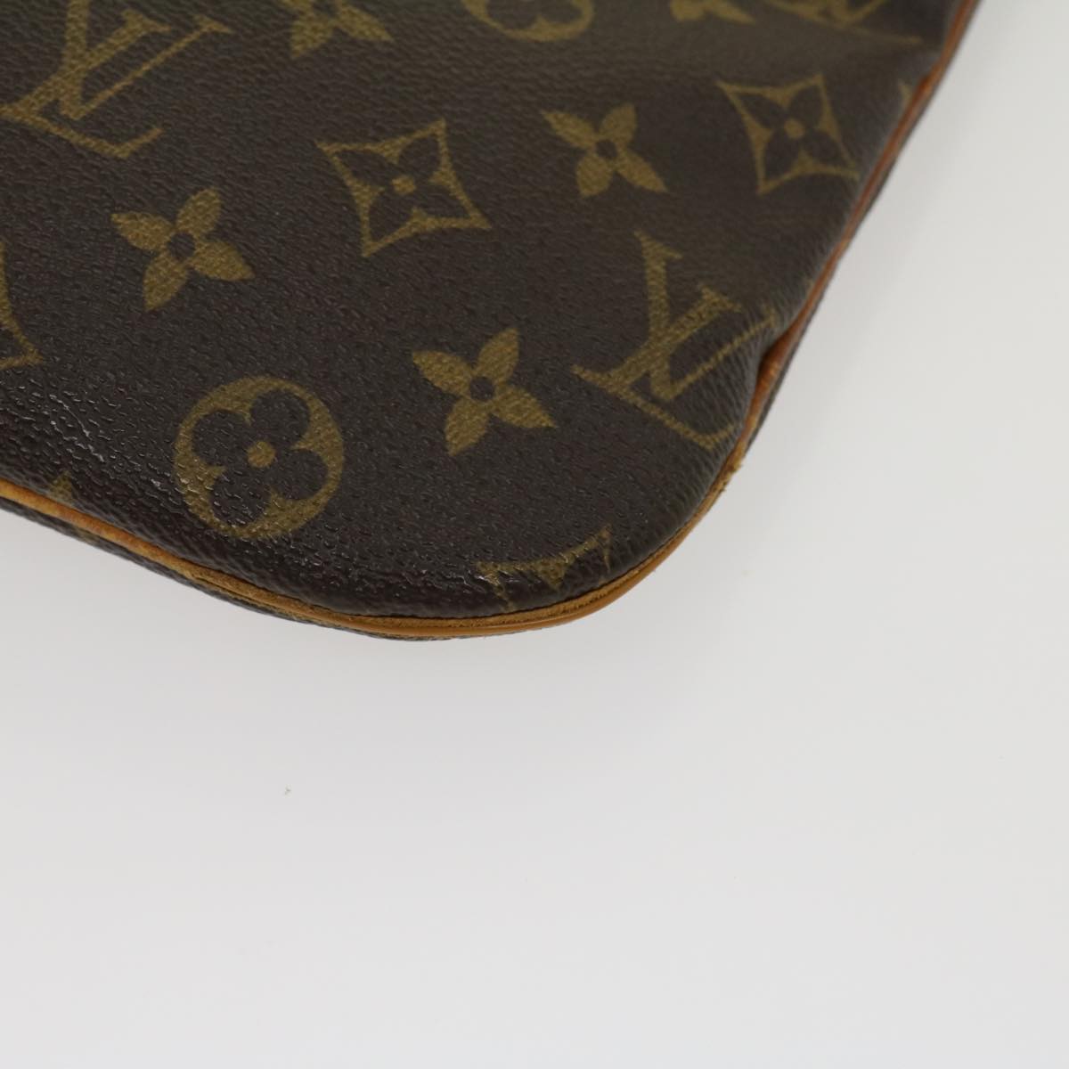 LOUIS VUITTON Monnogram Pochette Bosphore Shoulder Bag M40044 LV bs1389