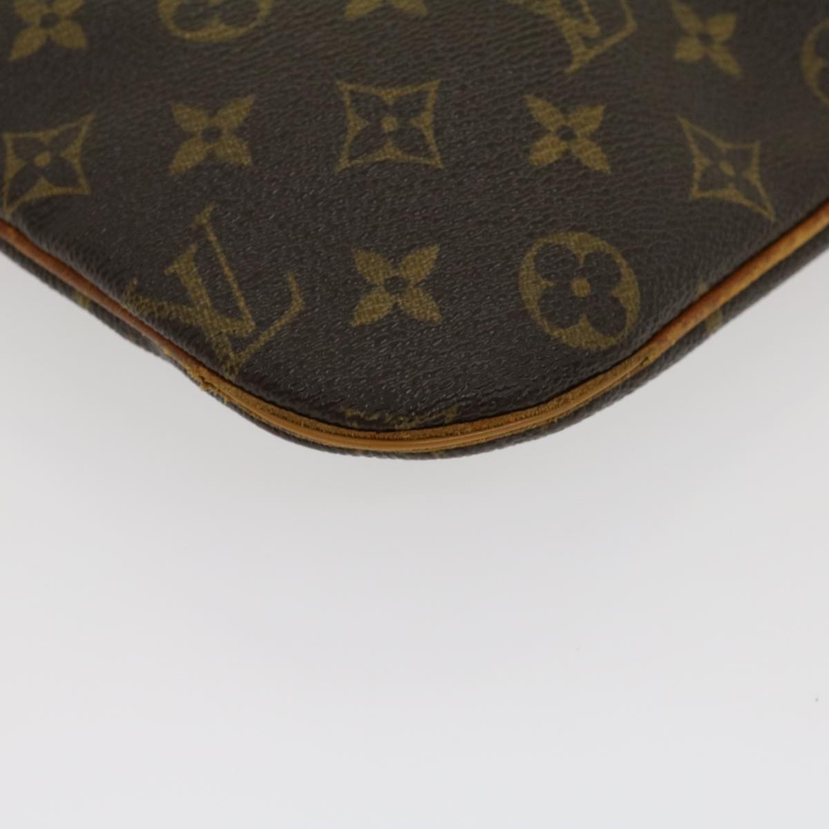 LOUIS VUITTON Monnogram Pochette Bosphore Shoulder Bag M40044 LV bs1389