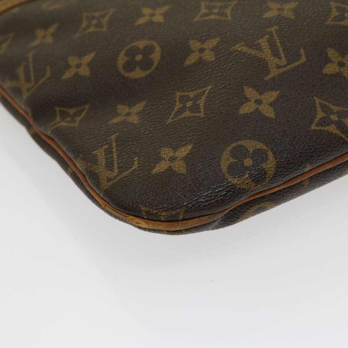 LOUIS VUITTON Monnogram Pochette Bosphore Shoulder Bag M40044 LV bs1426